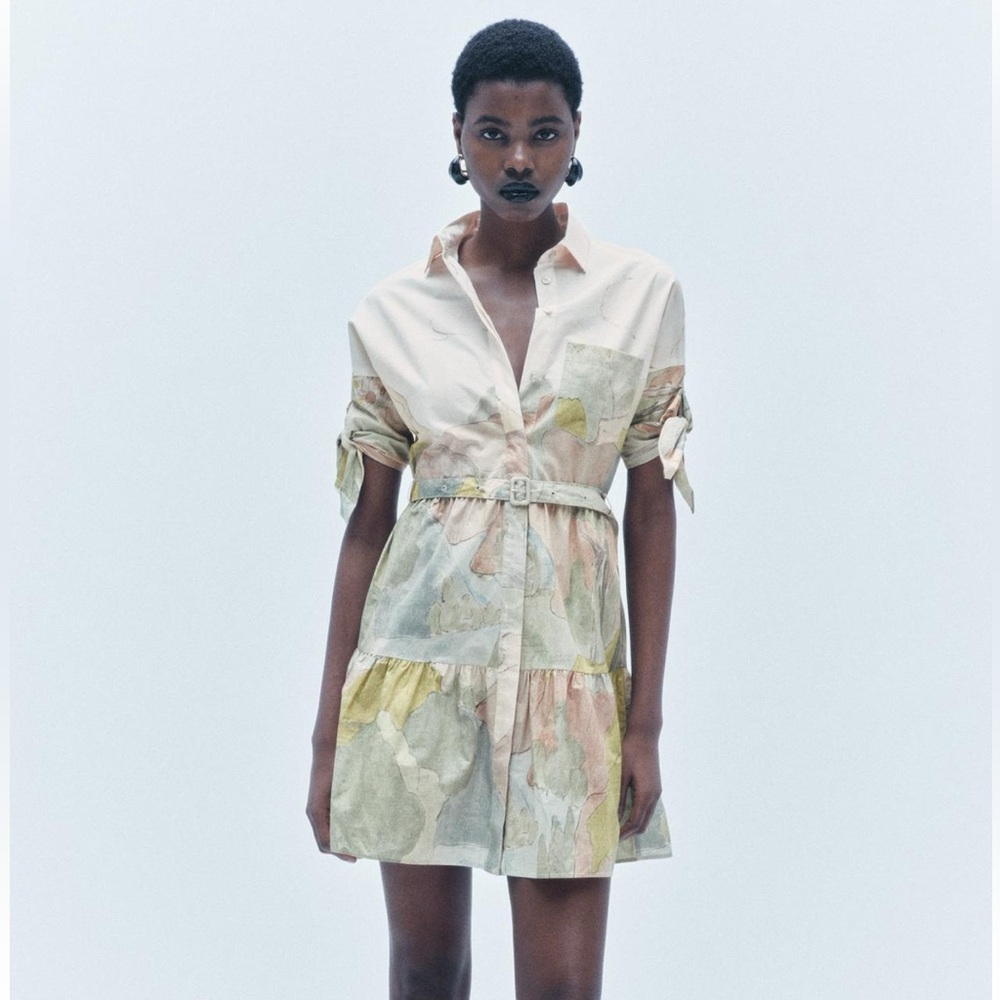 Beautiful printed dress similar to Zimmerman